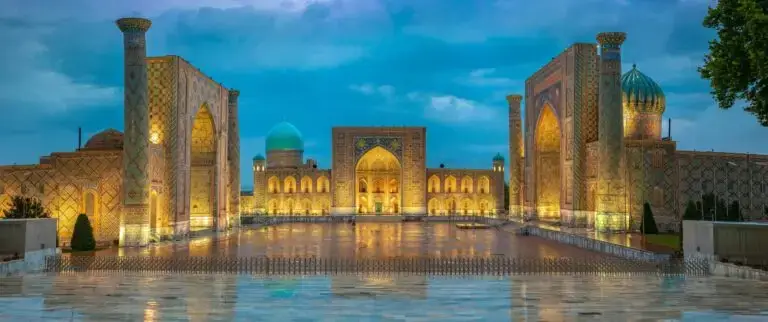 panoramicviewofregistansquaresamarkanduzbekistanwiththreemadrasahs